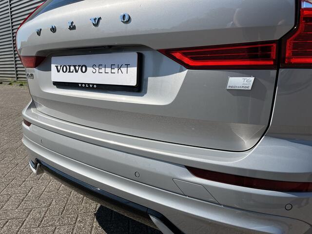 Volvo XC60 2.0 T6 Plug-in hybrid AWD Plus Dark / Trekhaak inklapbaar / elektr. voorstoelen met geheugen / stoelverw. voor & achter /