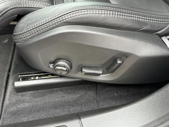 Volvo XC60 2.0 T8 Twin Engine AWD Inscription