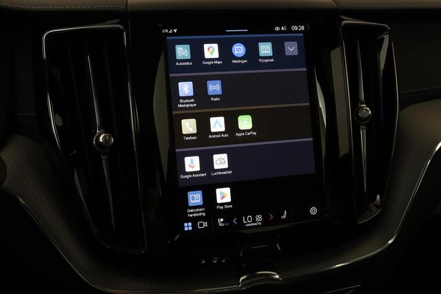 Volvo XC60 T8 PLUG-IN HYBRID AWD ULTRA BLACK EDITION *FULL OPTIONS!* -PANO.DAK|BOWERS&WILKINS|GEVENT.LEDER+MASSAGE|LUCHTVERING|360°CAM|1.000KM!