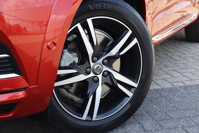 Volvo XC60 2.0 T8 Twin Engine AWD Inscription