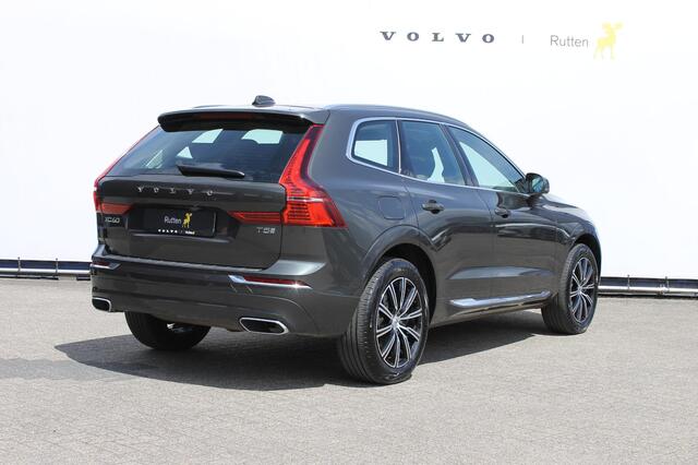 Volvo XC60 T5 250PK Automaat Inscription Panoramisch schuif-kantel dak / Adaptieve cruise control / Blis / Road Sign Information / Head-up display / Apple Carplay