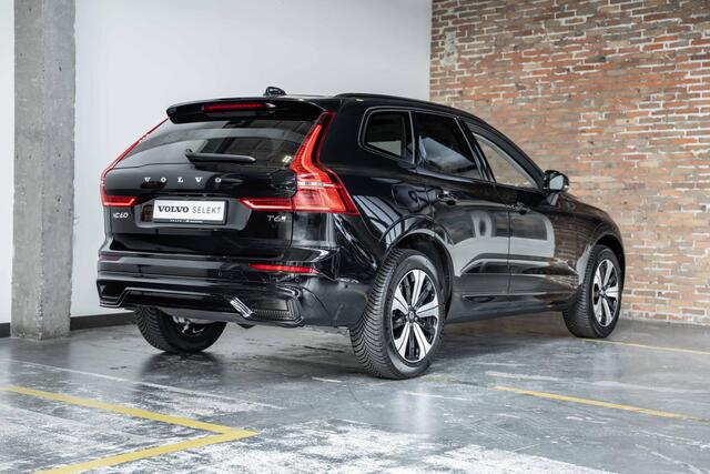 Volvo XC60 T6 Automaat Plug-in hybrid AWD Plus Bright | Harman Kardon premium audio | Blond lederen bekleding | Panoramadak | Google infotainment | 4-seizoenenbanden | Adaptive cruise control | Semi-electrische wegklapbare trekhaak | 360° parkeercamera | Parkeersens