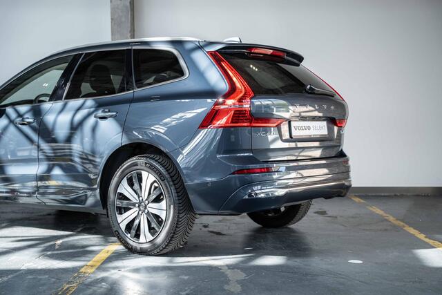 Volvo XC60 T6 Plug-in hybrid AWD Plus Bright | 4-seizoenenbanden | Google infotainment | 360° Parkeercamera | Harman Kardon premium audio | Semi Electrische trekhaak | Panoramadak | Parkeersensoren voor + achter | Longe Range | Electrische bedienbare voorstoelen met