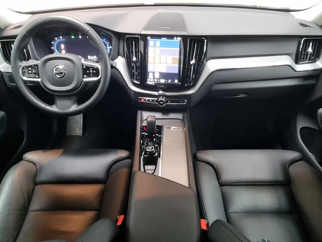 Volvo XC60 2.0 T6 Plug-in hybrid AWD Plus Dark PANO / 360 CAMERA / LEER / STUUR EN STOELVERWARMING