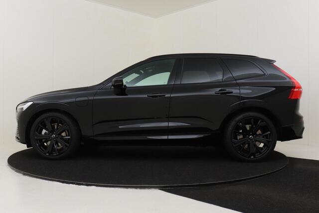 Volvo XC60 PLUG-IN HYBRID AWD ULTRA BLACK EDITION *NIEUW!* *FULL OPTIONS!* -PANO.DAK|BOWERS&WILKINS|LUCHTVERING|GEVENT.LEDER+MASSAGE|21"|BLIS|TREKHAAK