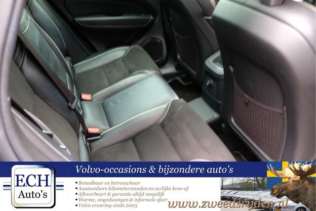 Volvo XC60 2.0 T8 Twin Engine AWD R-Design, Panoramadak, Luchtvering