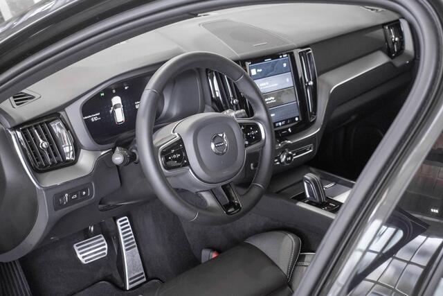 Volvo XC60 Recharge T6 Automaat AWD R-Design | Longe Range | Head-up display | 360° parkeercamera | Parkeerverwarming | Luchtvering | Adaptive cruise control | Harman Kardon premium audio | Stoelverwarming | Stuurverwarming | Semi Elektrische trekhaak