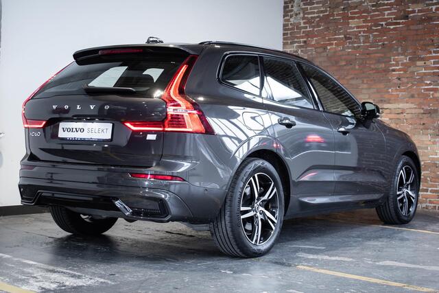 Volvo XC60 Recharge T6 Automaat AWD R-Design | Longe Range | Head-up display | 360° parkeercamera | Parkeerverwarming | Luchtvering | Adaptive cruise control | Harman Kardon premium audio | Stoelverwarming | Stuurverwarming | Semi Elektrische trekhaak