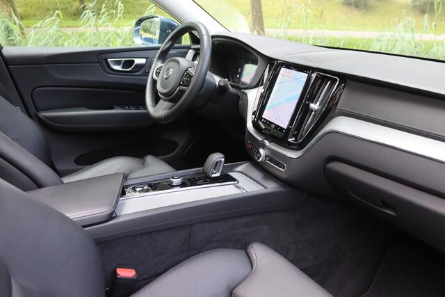 Volvo XC60 2.0 Recharge T6 AWD Ultimate Bright Pano/LED/Leder/Head-up/BLIS/Elek. sportstoelen+mem/Keyless/Camera/Virtual Cockpit/20"/DAB+
