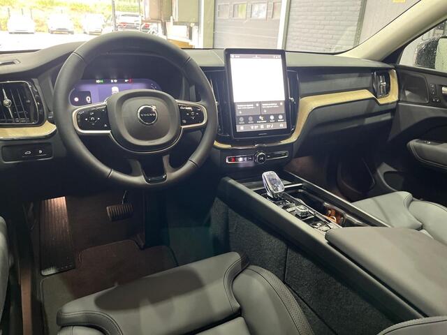 Volvo XC60 T6 Plug-in hybrid Plus Dark | FACELIFT | MY2026! | ACC | Head-Up | Panoramadak | 360° Camera