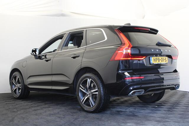 Volvo XC60 2.0 T8 Twin Engine AWD R-Design |Pano|Stoelverwarming|