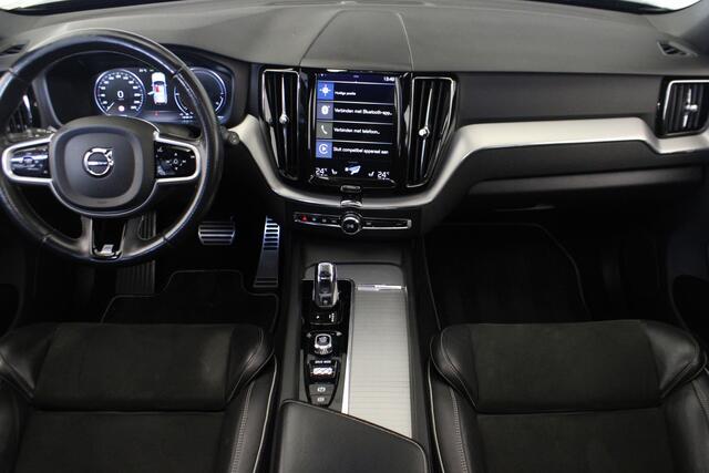 Volvo XC60 2.0 T8 Twin Engine AWD R-Design |Pano|Stoelverwarming|