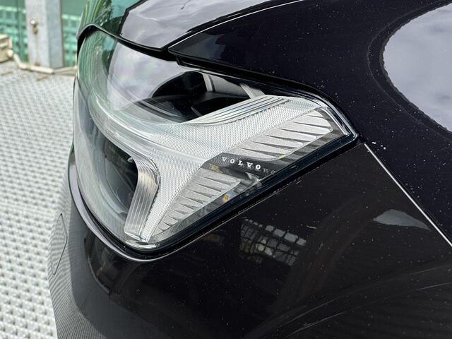 Volvo XC60 2.0 T8 Plug-in hybrid AWD Ultra Black Edition Automaat, Driver assist, BLIS, Adaptive cruise, Bowers&Wilkins audio, Panoramadak, 20 inch wielen, Extra getinte ramen, 360 graden parkeercamera