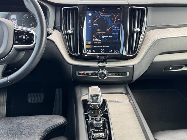 Volvo XC60 2.0 T8 Twin Engine AWD Inscription Pano/Leer.