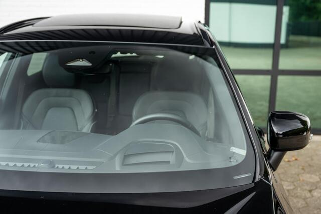 Volvo XC60 2.0 T6 Ultimate AWD Black Edition 398pk LONG RANGE