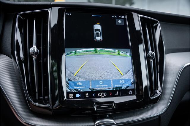 Volvo XC60 2.0 T6 Plug-in hybrid AWD Plus Black Edition**LONG RANGE** GOOGLE** DEALER ONDERHOUDEN
