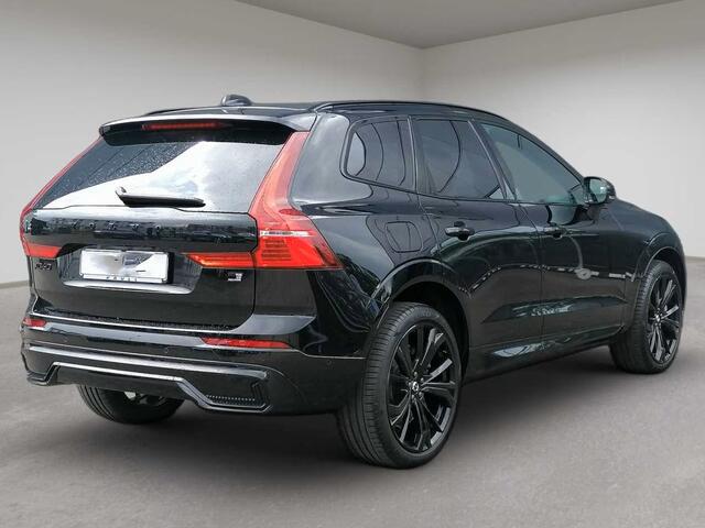 Volvo XC60 2.0 T8 Plug-in hybrid AWD Plus Black (335kW/455PK) FULL OPTION (PANO / TREKH) ** 1e EIG - Ex VOLVO) ** INFORMEER OOK NAAR ONZE AANTREKKELIJKE FINANCIAL-LEASE TARIEVEN **