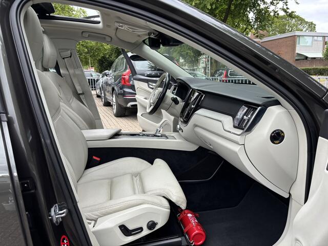Volvo XC60 T8 AWD Inscription Luchtvering 360 Pano Stoelventilatie Keyless
