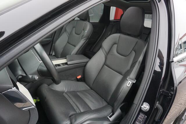 Volvo XC60 2.0 T6 Plug-in hybrid AWD Inscription | Origineel NL | Panoramadak | Leder | ACC | Trekhaak |