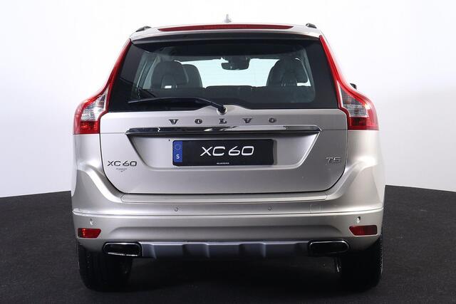 Volvo XC60 T5 Polar - Sensus navigatie - Dual Xenon koplampen - Parkeerverwarming met timer - Climate control - Parkeersensoren achter - Verwarmbare voorstoelen - Elektrisch bedienbare achterklep - Volvo on Call - Noodreservewiel - 17" lmv