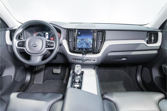 Volvo XC60 2.0 B5 Inscription | Leder | LED koplampen | Navigatie | 19 inch | Trekhaak | Camera | Parkeersensoren | Cruise Control adaptief |