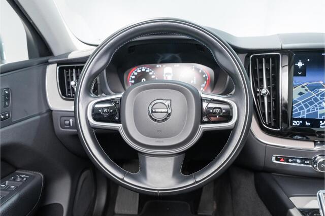 Volvo XC60 2.0 B5 Inscription | Leder | LED koplampen | Navigatie | 19 inch | Trekhaak | Camera | Parkeersensoren | Cruise Control adaptief |