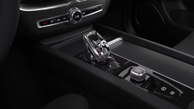 Volvo XC60 2.0 T6 Plug-in hybrid AWD Plus Black Edition R-Design PANO|ACC|ORREFOS|21INCH