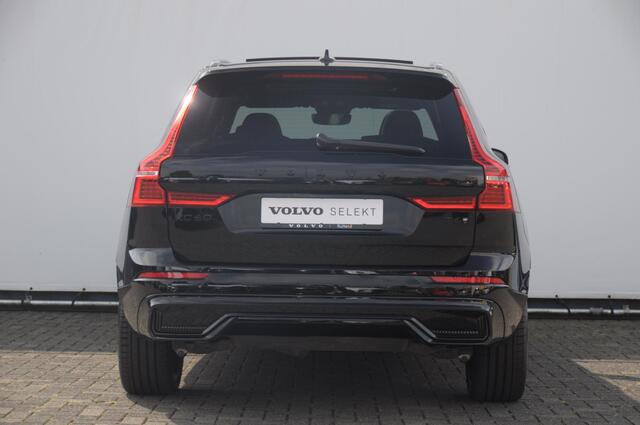 Volvo XC60 T6 350PK Automaat AWD Plus Black Edition / Cruise control / Elektrische achterklep / Apple carplay / parkeersensoren met camera / Elektrische stoelen / Panoramadak / Sportstoelen / Stoel - en stuurwielverwarming / Keyless entry