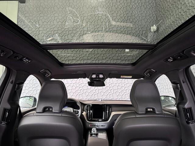 Volvo XC60 T6 RECHARGE AWD LUCHTVERING ULTRA BLACK EDITION PANO 360CAM BOWERS&WILKINS TREKHAAK 21''LMV MASSAGE ? NIEUWE AUTO ?