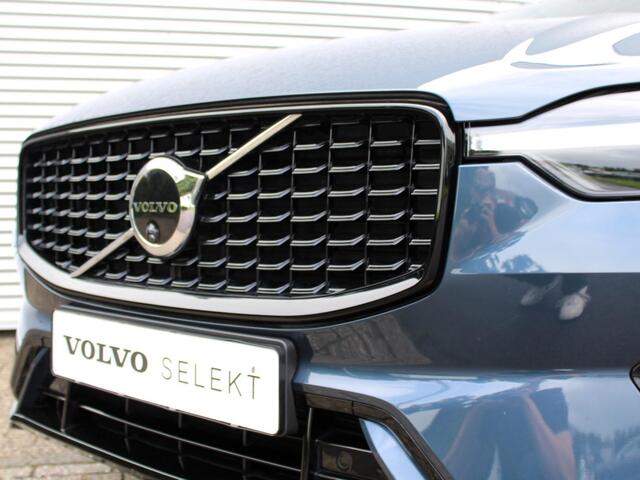Volvo XC60 2.0 T6 Plug-in hybrid AWD Plus Dark / Trekhaak / Adaptive Cruise / Panoramadak / Leder / Elektrische Stoelen / Verwarmbare voor- en achterstoelen + Stuur / BLIS / Keyless / 21 Inch /