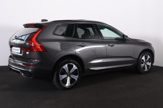 Volvo XC60 T6 Recharge AWD Plus Dark - LONG RANGE - Panorama/schuifdak - IntelliSafe Assist & Surround - Harman/Kardon audio - Adaptieve LED koplampen - Parkeercamera achter - Verwarmde voorstoelen, stuur & achterbank - Parkeersensoren voor & achter - Elektr. bedien