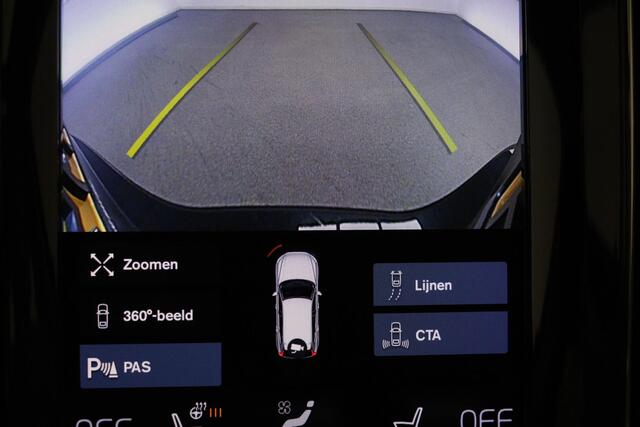 Volvo XC60 2.0 B5 Momentum Exclusive | LIGHTNING PACK | PANORAMADAK | LEDER | 360 CAMERA