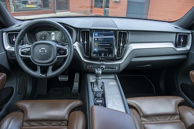 Volvo XC60 2.0 T5 AWD INSCRIPTION / PANO / 360 CAMERA