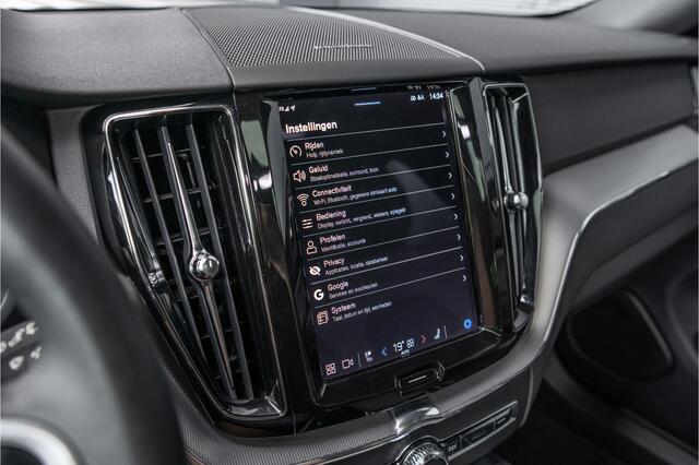 Volvo XC60 2.0 B4 R-Design -Diesel- Dark - Standkachel - H/K - Trekhaak