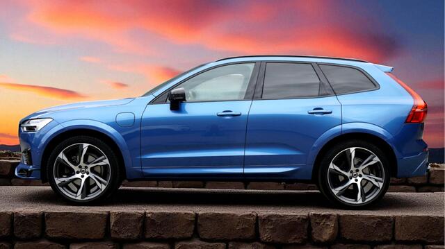 Volvo XC60 2.0 T8 AWD 287kW/407pk Aut8 Recharge R-Design Polestar! PANORAMADAK + HEICO PAKKET + PILOT ASSIST + HARMAN/KARDON + EL.TREKHAAK + PILOT ASSIST + BLIS + STOEL-&STUURVERWARMING + 360 CAMERA + LANE ASSIST + PARKSENSOREN V&A + 22" LM-VELGEN!!