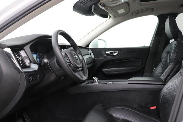 Volvo XC60 T8 Twin Engine | Luchtvering | ACC | Panoramadak | BLIS | Camera | 20 Inch | Keyless