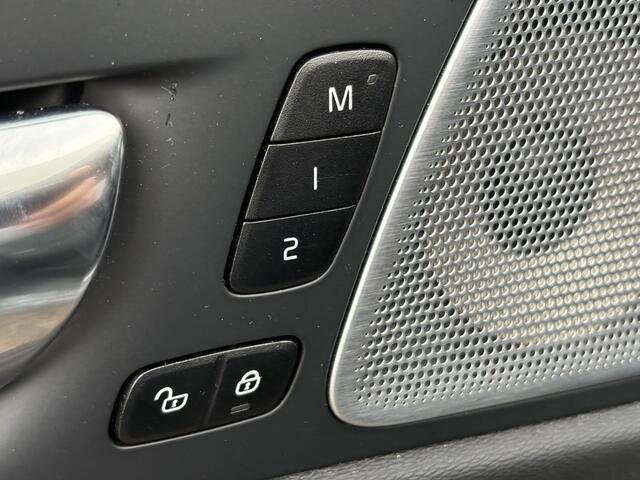 Volvo XC60 2.0 T6 Plug-in hybrid AWD Ultimate Dark | Bowers & Wilkins High end audio | Trekhaak | Luchtvering | Stoel/Stuur verwarming | Pilot assist | 360° camera | Adaptieve cruise | Pilot assist |