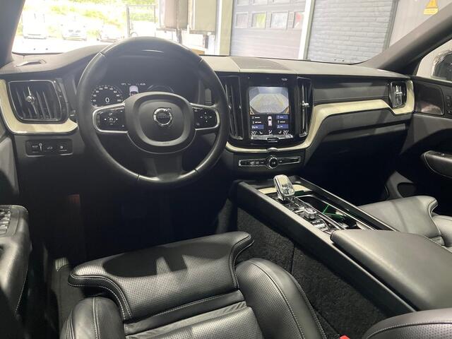 Volvo XC60 T8 Recharge Inscription | Massage+Ventilatie | 22 Inch | Trekhaak | ACC | Panoramadak | Head-Up