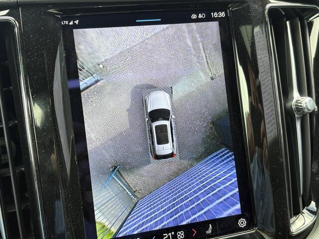 Volvo XC60 2.0 T6 Plug-in hybrid AWD R-Design | Long Range! | 360º Camera | Memory | Adaptieve cruise | Schuif/kantel panoramadak | Standkachel | Volvo on Call | Stoel/stuur verwarming | Extra getint glas |