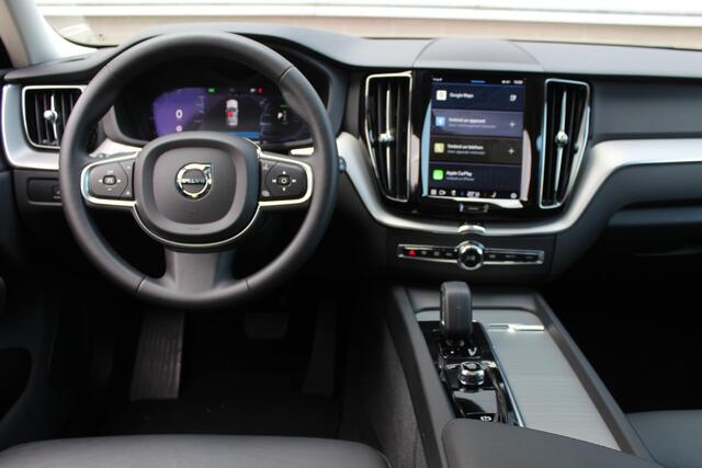 Volvo XC60 2.0 T8 Plug-in hybrid AWD Core Bright | Elek. Trekhaak | Panoramadak |