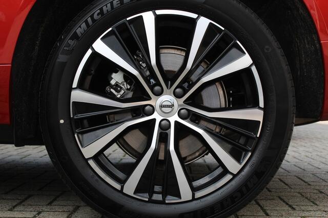 Volvo XC60 2.0 T8 Plug-in hybrid AWD Core Bright | Elek. Trekhaak | Panoramadak |