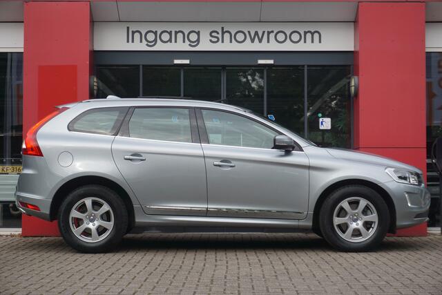 Volvo XC60 2.0 D4 Automaat FWD Polar+ | Origineel NL | Panoramadak | Camera | Leder | Trekhaak |