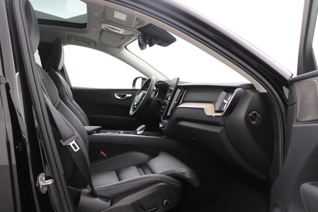 Volvo XC60 T8 Plug-in hybrid AWD Ultra Dark | MY2026 | FACELIFT | 21 Inch | Massage+Ventilatie | Head-Up | 360° Camera