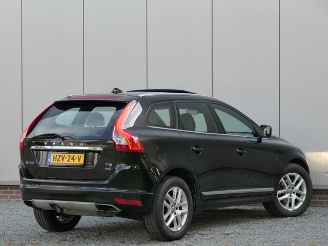 Volvo XC60 T5 AUT AWD Polar+ 12 MND garantie / Panoramadak / Trekhaak / Parkeercamera / Xenon