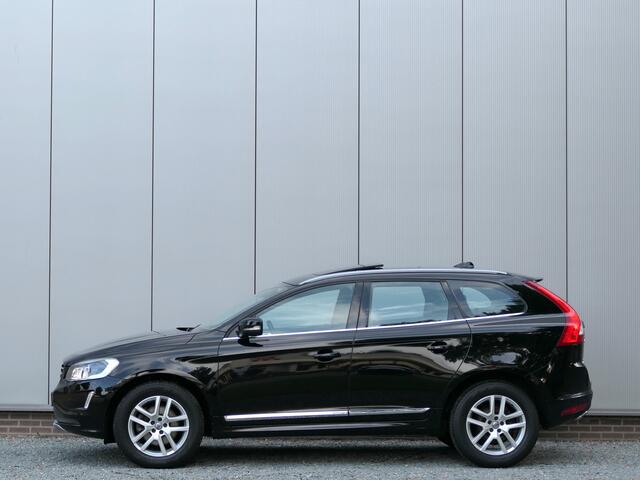 Volvo XC60 T5 AUT AWD Polar+ 12 MND garantie / Panoramadak / Trekhaak / Parkeercamera / Xenon