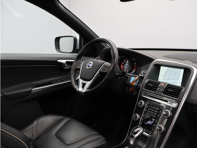 Volvo XC60 T5 FWD R-Design Nordic+ Sport / Standkachel / Schuifdak / Harman Kardon / Dealer onderhouden / Bestuurdersstoel met geheugen / DAB / Leder / 20" / Stoel en stuurverwarming /