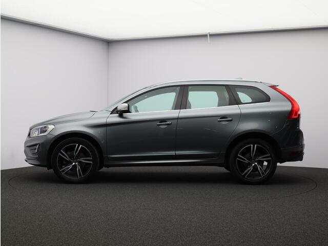 Volvo XC60 T5 FWD R-Design Nordic+ Sport / Standkachel / Schuifdak / Harman Kardon / Dealer onderhouden / Bestuurdersstoel met geheugen / DAB / Leder / 20" / Stoel en stuurverwarming /