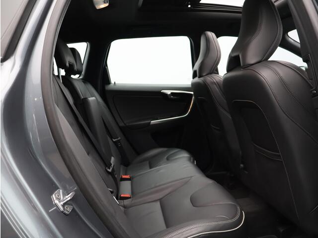 Volvo XC60 T5 FWD R-Design Nordic+ Sport / Standkachel / Schuifdak / Harman Kardon / Dealer onderhouden / Bestuurdersstoel met geheugen / DAB / Leder / 20" / Stoel en stuurverwarming /