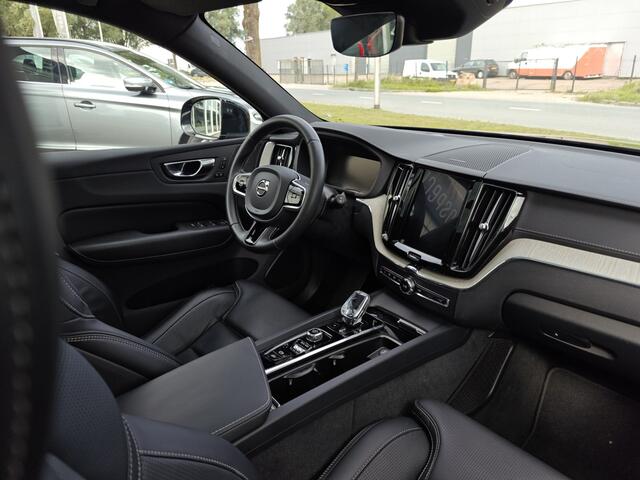 Volvo XC60 T8 Twin Engine AWD Inscription | Rijklaarprijs | Luchtvering | Massage stoelen |