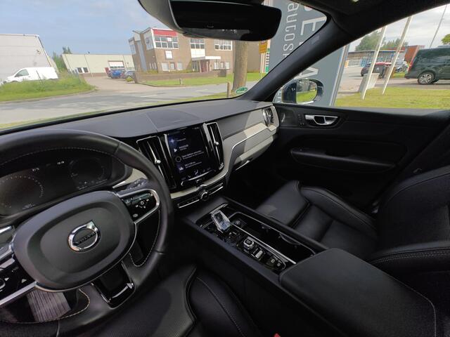 Volvo XC60 T8 Twin Engine AWD Inscription | Rijklaarprijs | Luchtvering | Massage stoelen |
